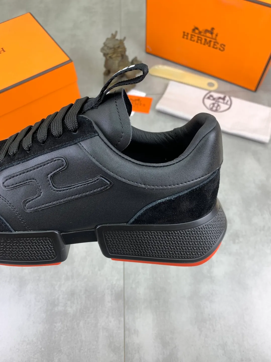 Men's shoes 💰P460 new style [HERMES] Hermès - High-end quality original order - Upper: 🔝 Napa calfskin, sewn brand 'H' totem - Inner: water-dyed cowhide - Outsole: ultra-light TPU foam; molded outsole - Ultra-high quality control·Fine workmanship: highlighted (high-end·luxury·grade) -Size: 38-44 (45 can be customized)·